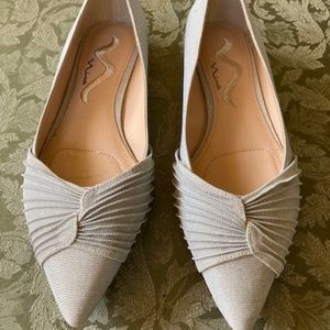 NINA  Flats  NWOT
